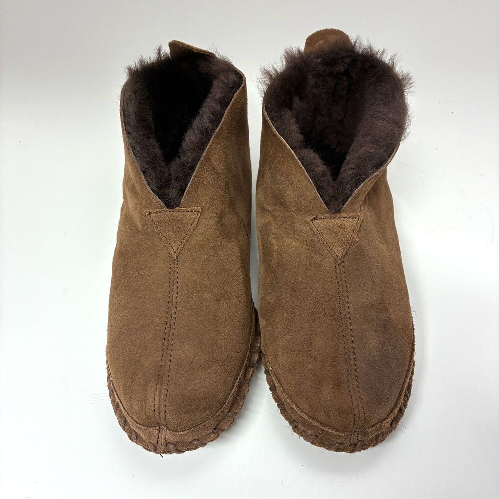 L.L Bean Women's Wicked Good Slippers Size 9 M Chocolate Brown Shearling EUC